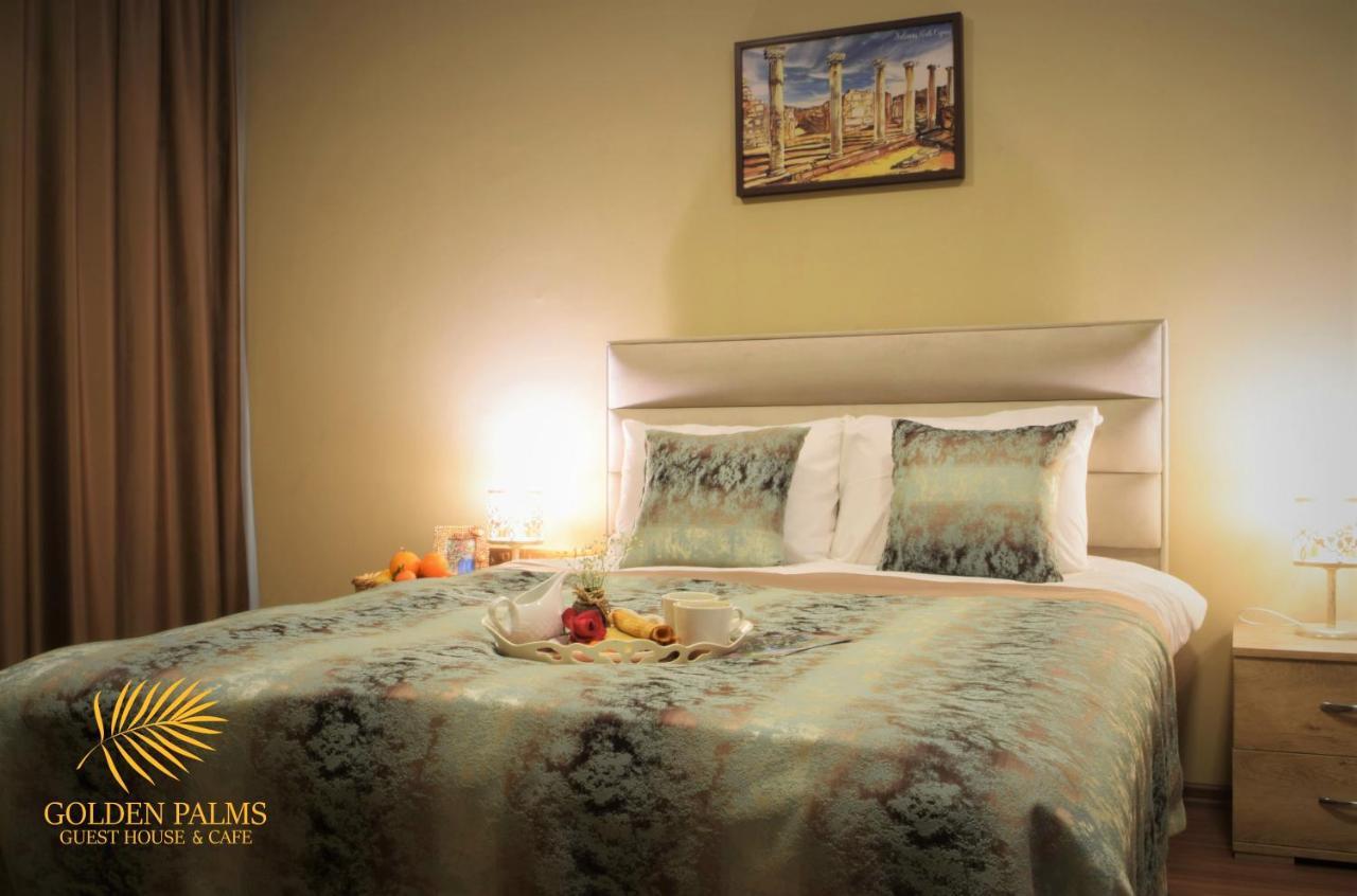 פמגוסטה Golden Palms Guest House & Cafe מראה חיצוני תמונה